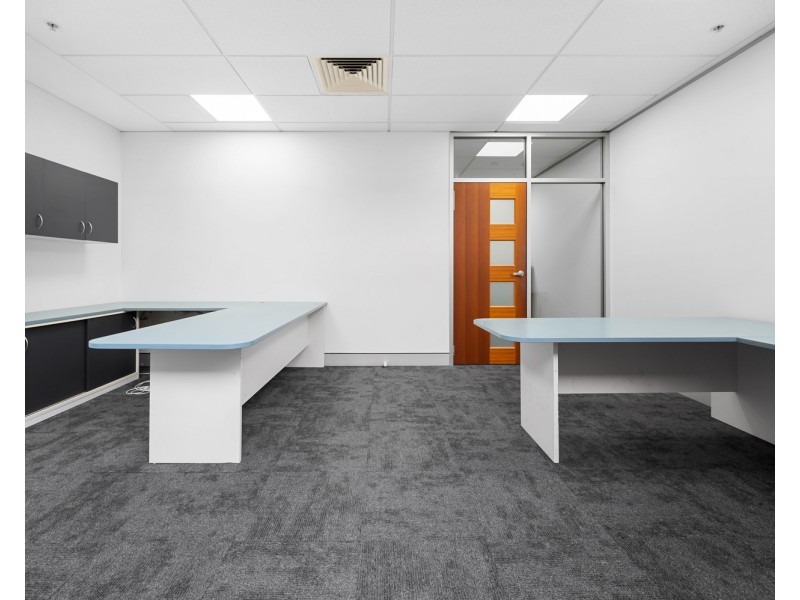 204/Pivotal Point 50 Marine Parade, Southport QLD 4215