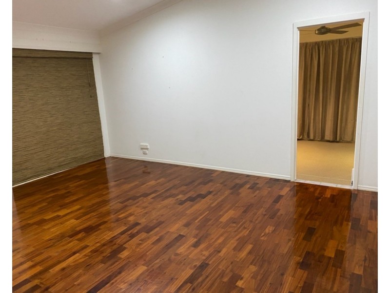 19 Tyalla Drive, Ashmore QLD 4214