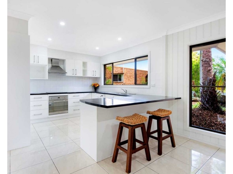 3 Lavinia Street, Southport QLD 4215