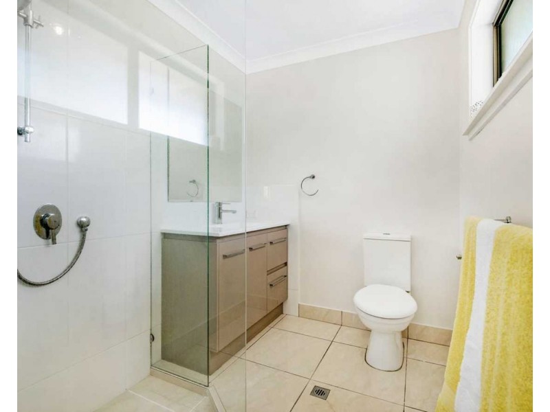 3 Lavinia Street, Southport QLD 4215