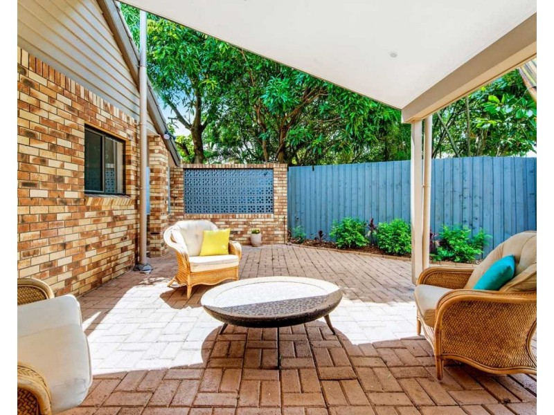 3 Lavinia Street, Southport QLD 4215