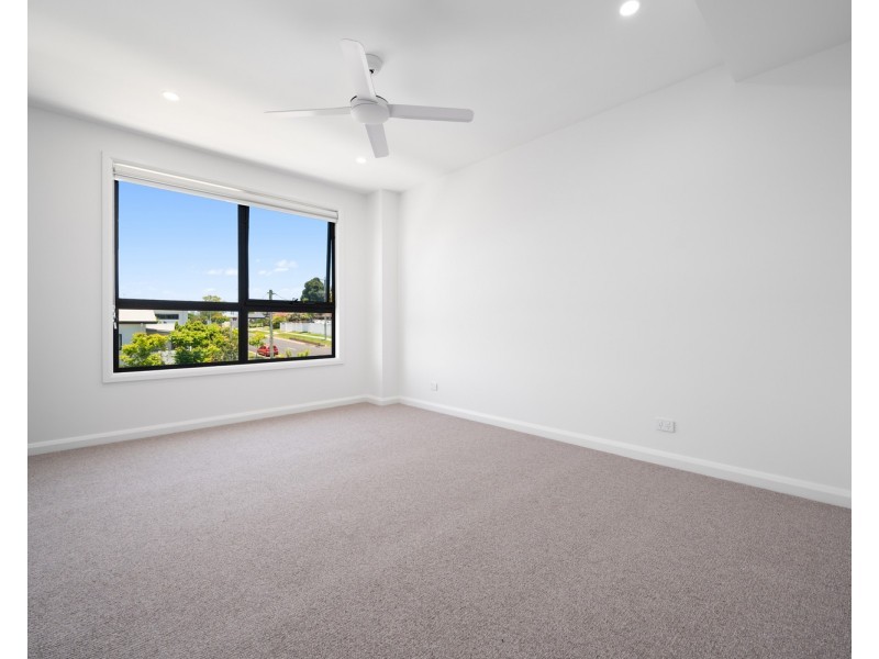 2/39 Minnie Street, Southport QLD 4215