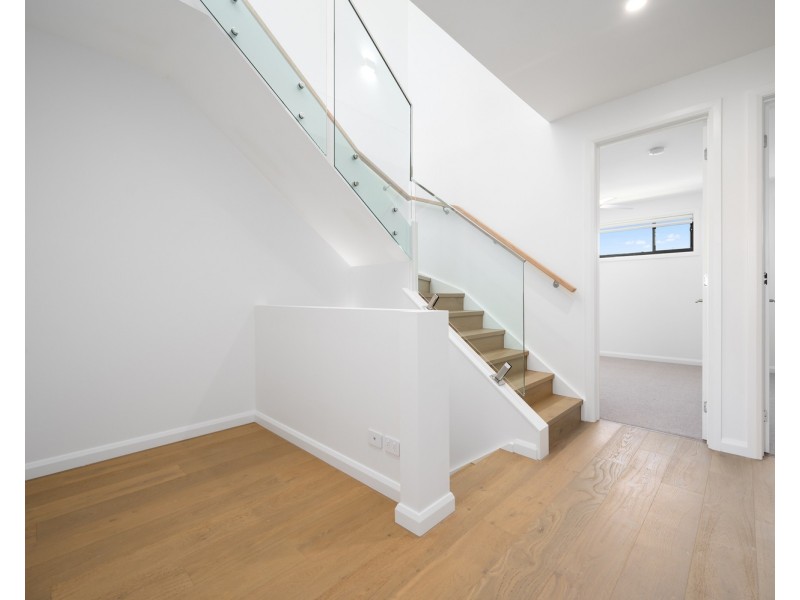 2/39 Minnie Street, Southport QLD 4215