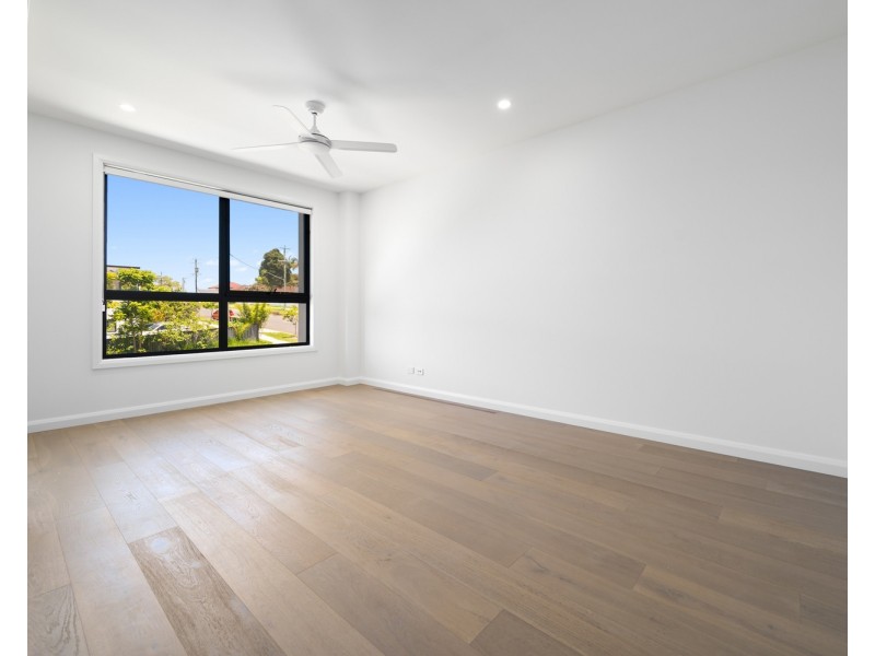 2/39 Minnie Street, Southport QLD 4215