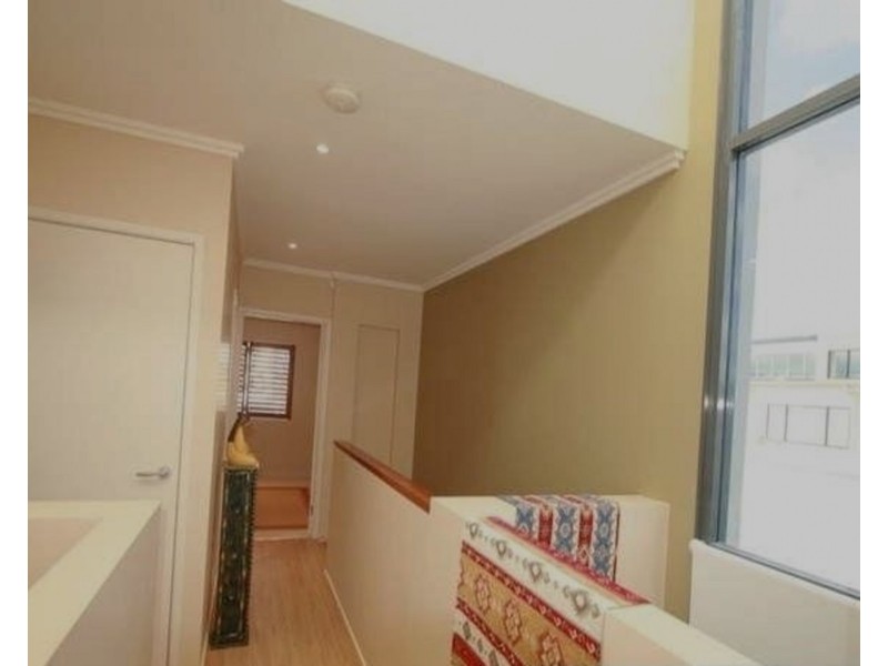 3 Watts Drive, Varsity Lakes QLD 4227