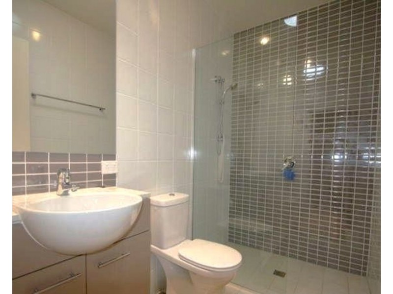 3 Watts Drive, Varsity Lakes QLD 4227