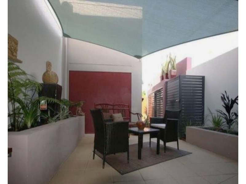 3 Watts Drive, Varsity Lakes QLD 4227