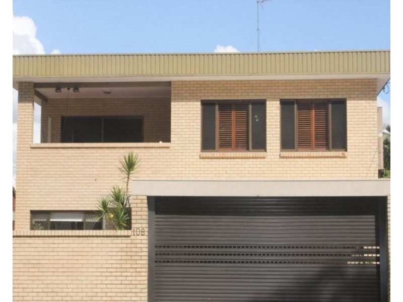108 Slatyer Avenue, Bundall QLD 4217