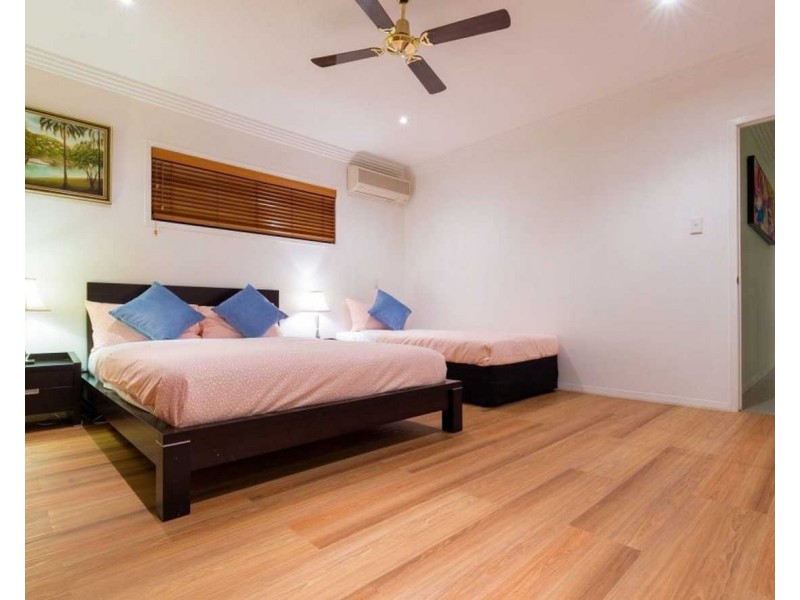 10 Meron Street, Southport QLD 4215