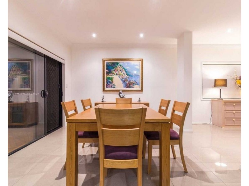 10 Meron Street, Southport QLD 4215