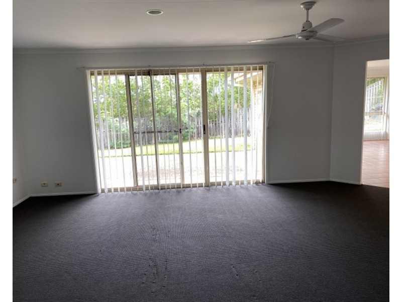 12 Daintree Drive, Parkwood QLD 4214