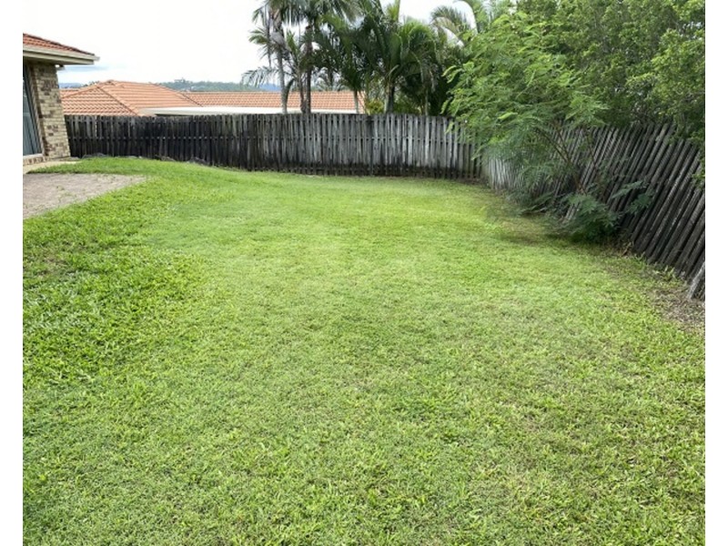 12 Daintree Drive, Parkwood QLD 4214