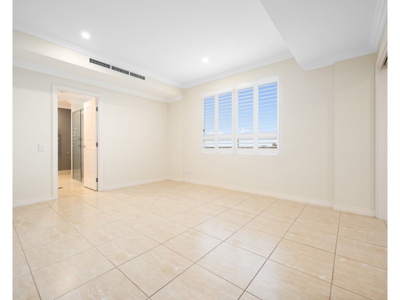 903/212 Marine Parade, Labrador QLD 4215