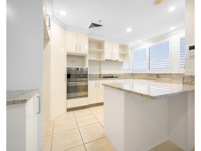 903/212 Marine Parade, Labrador QLD 4215