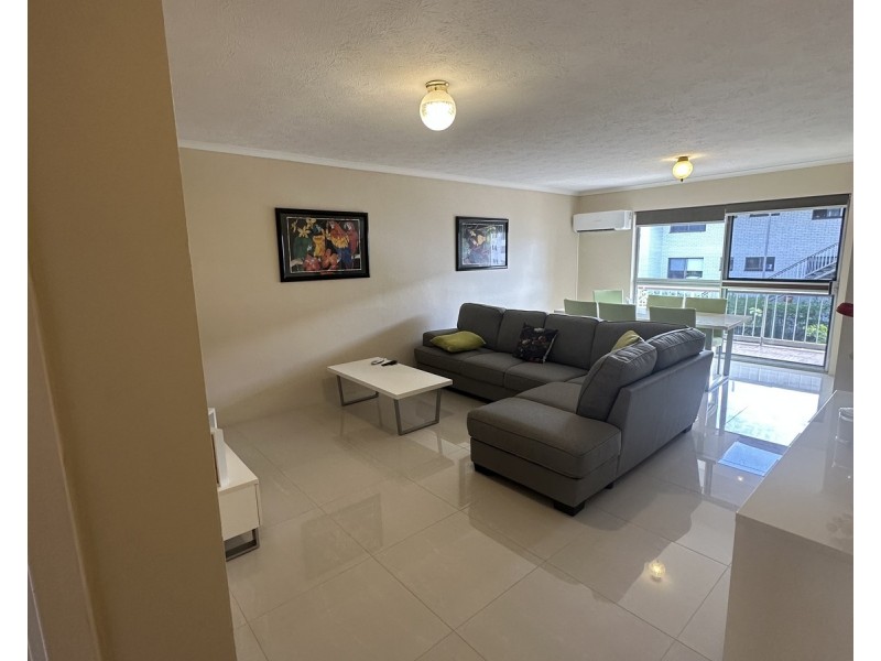 8/210 Scarborough Street, Southport QLD 4215
