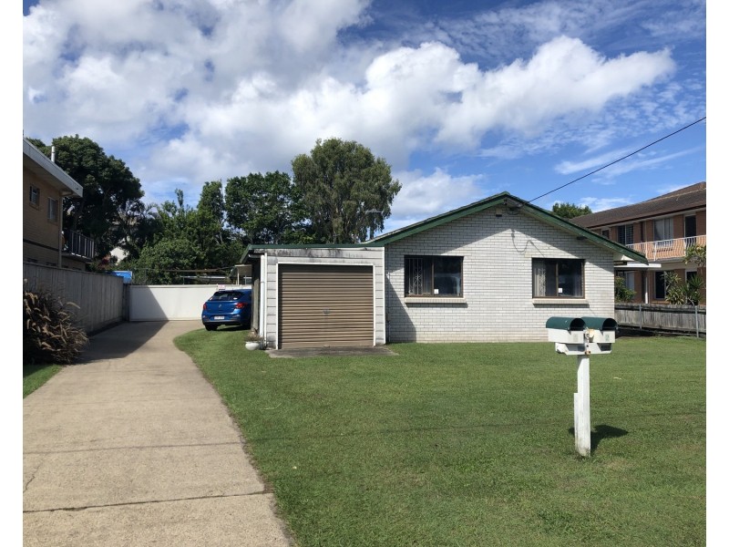 2/35 Middle Street, Labrador QLD 4215