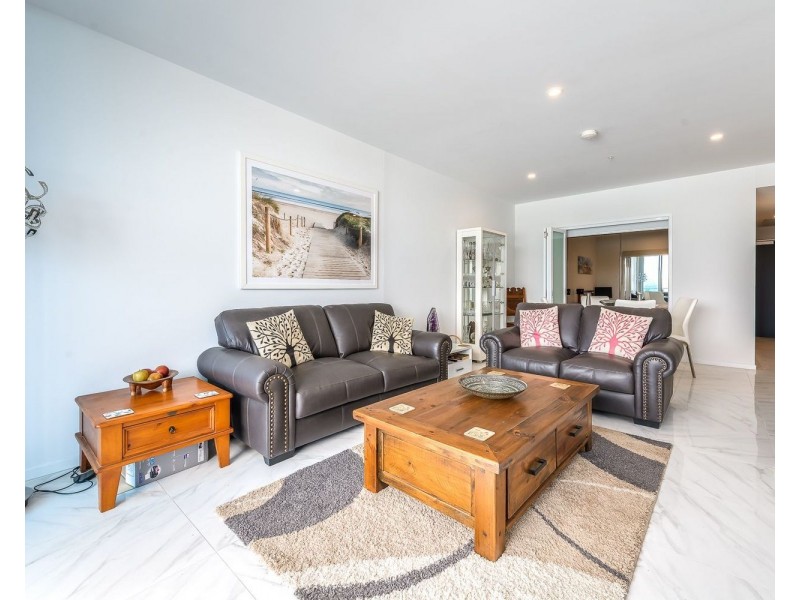 4410/5 Harbour Side Court, Biggera Waters QLD 4216