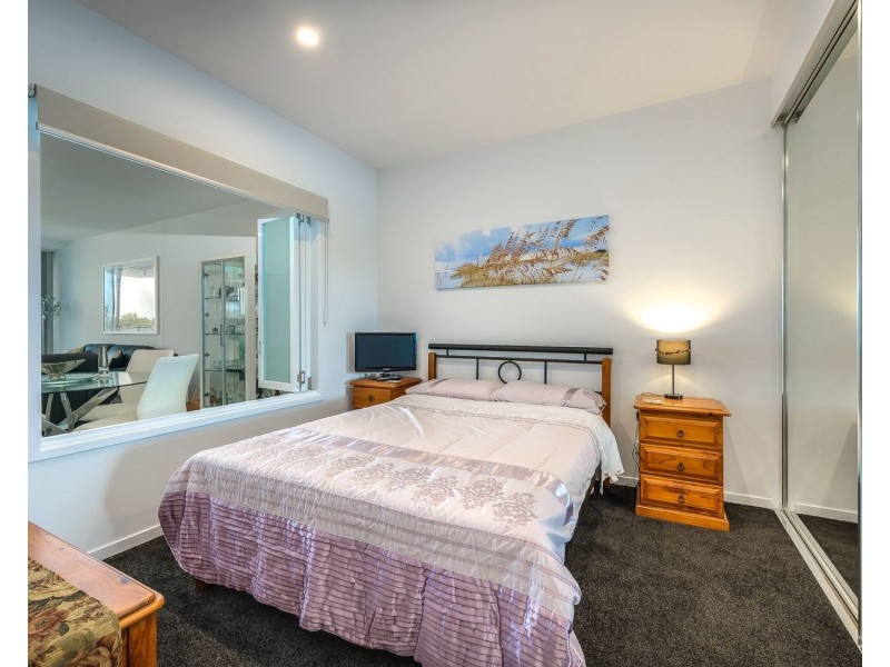 4410/5 Harbour Side Court, Biggera Waters QLD 4216