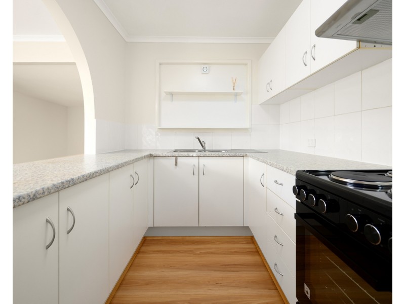 160  Benowa Road, Southport QLD 4215