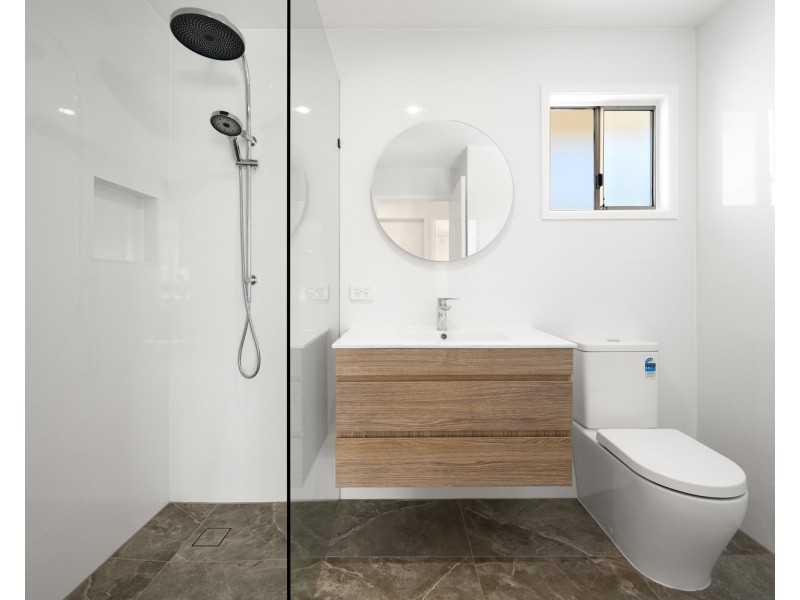 160  Benowa Road, Southport QLD 4215