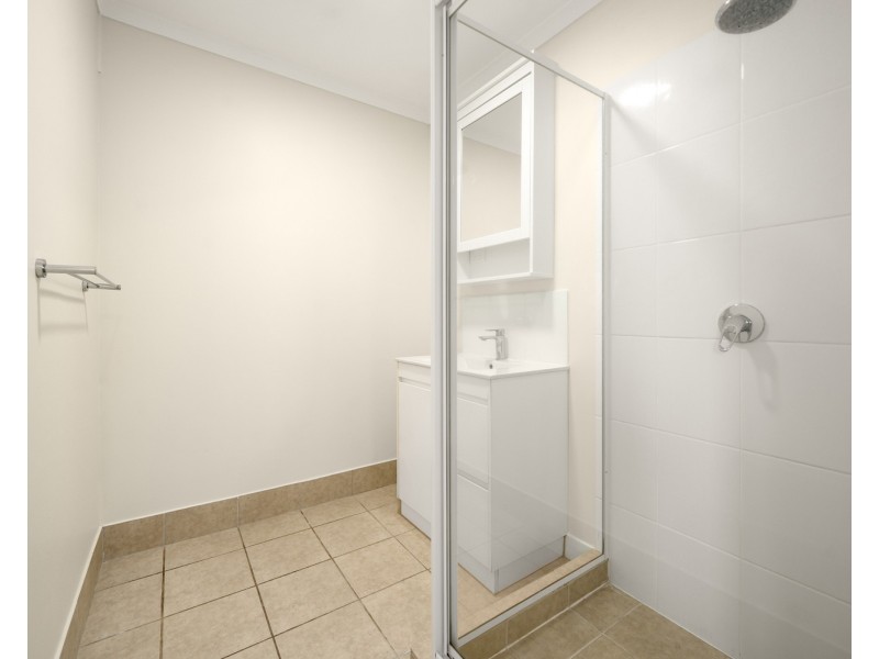 160  Benowa Road, Southport QLD 4215