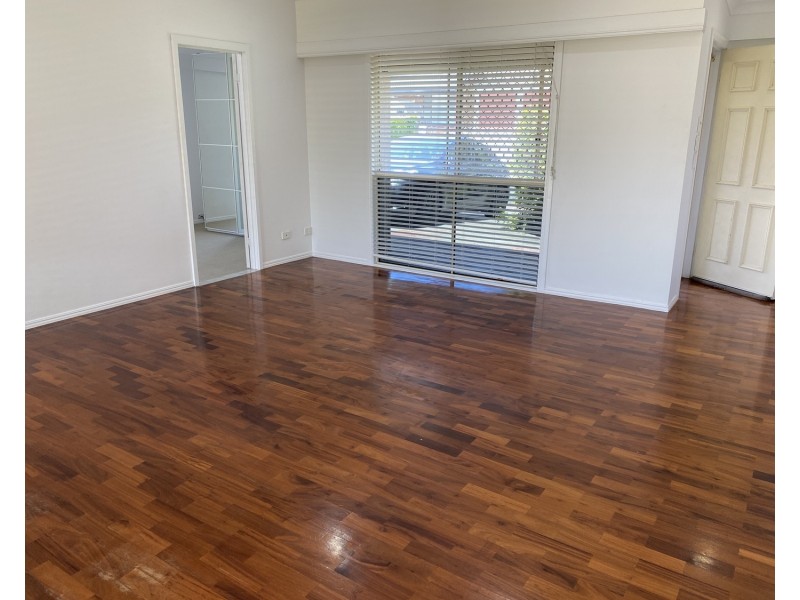 19 Tyalla Drive, Ashmore QLD 4214