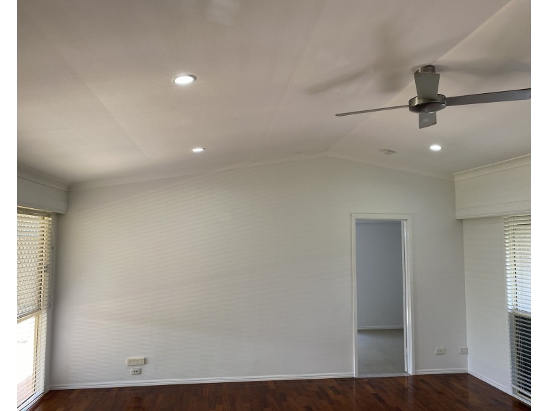 19 Tyalla Drive, Ashmore QLD 4214