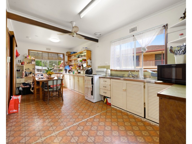 2/10 Boodera Road, Palm Beach QLD 4221