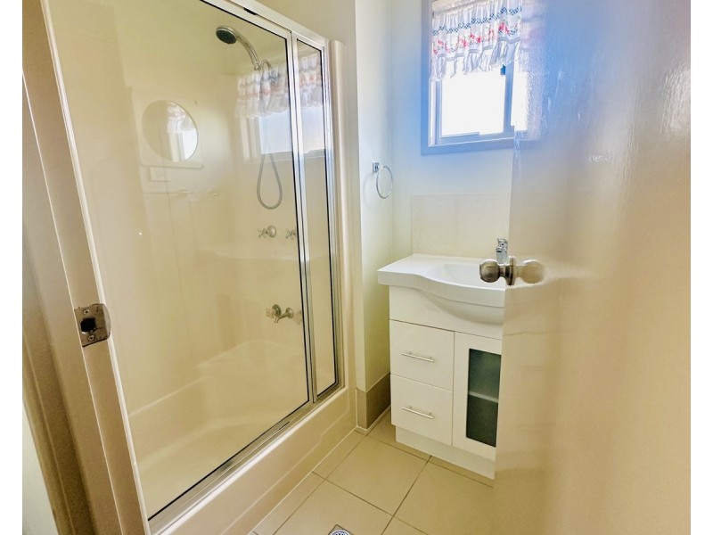 12 Cedar Drive, Stapylton QLD 4207