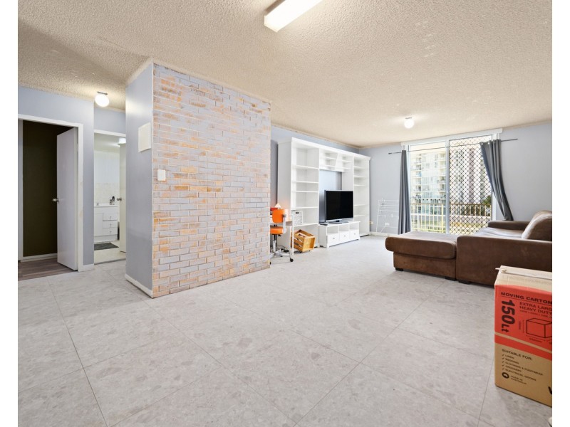 12/72 Marine Parade, Southport QLD 4215