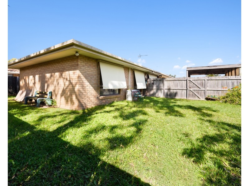 2/7 Burwood Court, Labrador QLD 4215