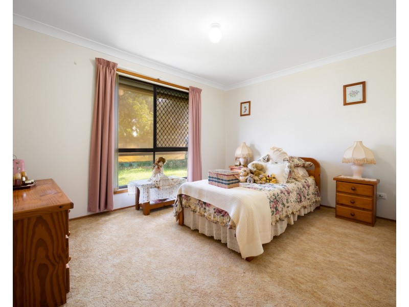 2/7 Burwood Court, Labrador QLD 4215