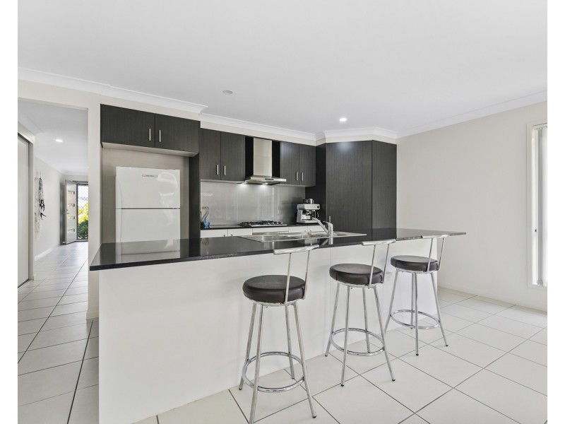 40 Azure Way, Coomera QLD 4209