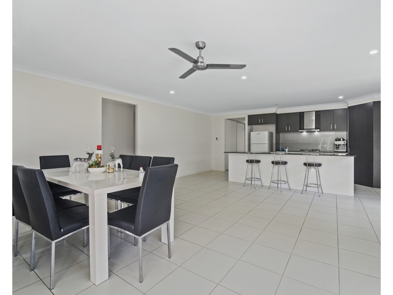 40 Azure Way, Coomera QLD 4209