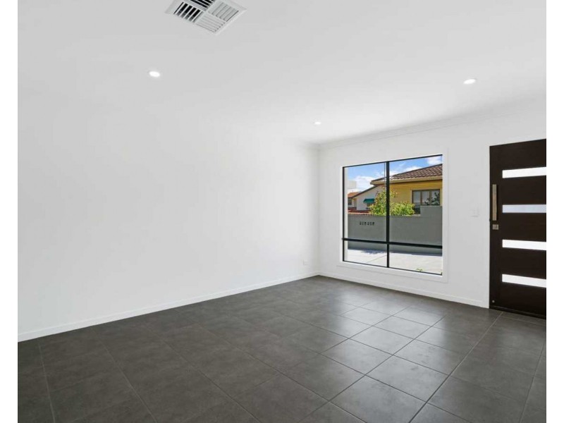 3/36 Margaret Street, Southport QLD 4215