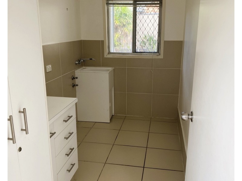 12 Rathbone Place, Labrador QLD 4215