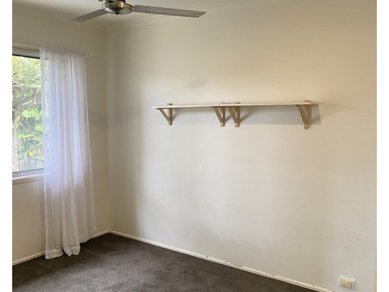 12 Rathbone Place, Labrador QLD 4215