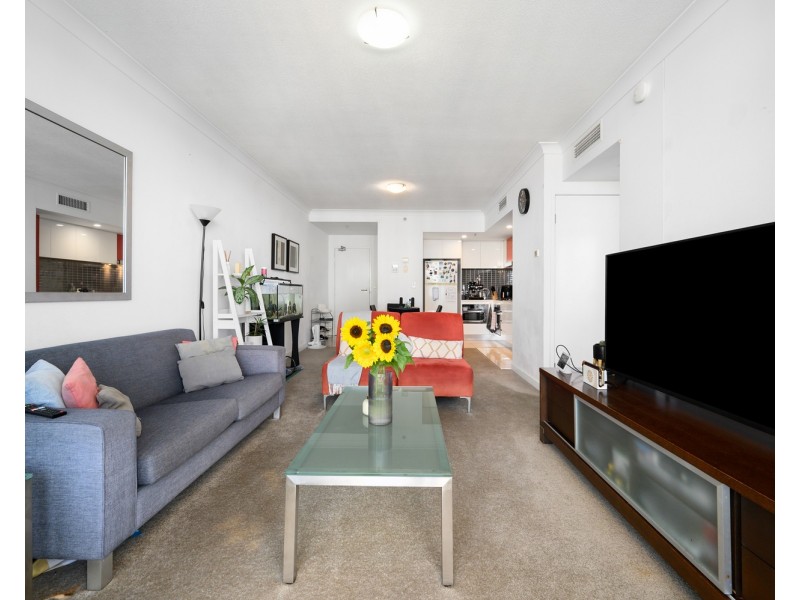 22702/5 Lawson Street, Southport QLD 4215