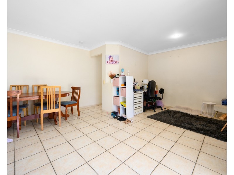 5 Chelmsford Place, Parkwood QLD 4214