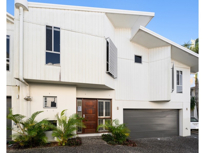 2/5 Ashbourne Terrace, Biggera Waters QLD 4216