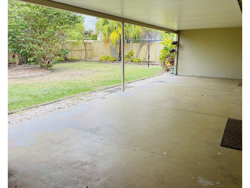 89 Wardoo Street, Southport QLD 4215