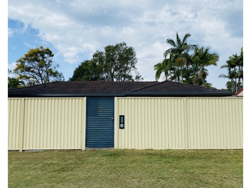89 Wardoo Street, Southport QLD 4215