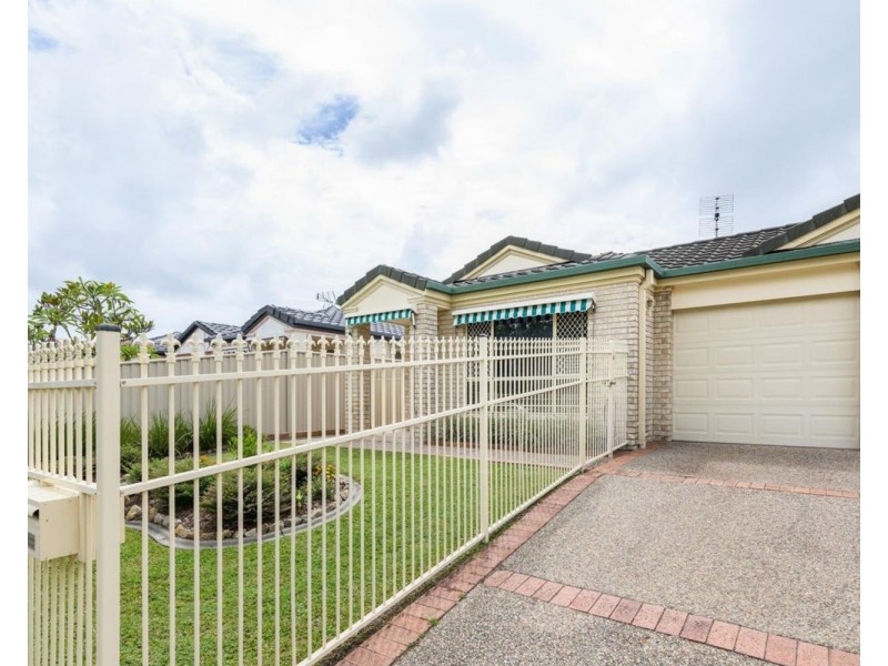 1/37 Brown Street, Labrador QLD 4215