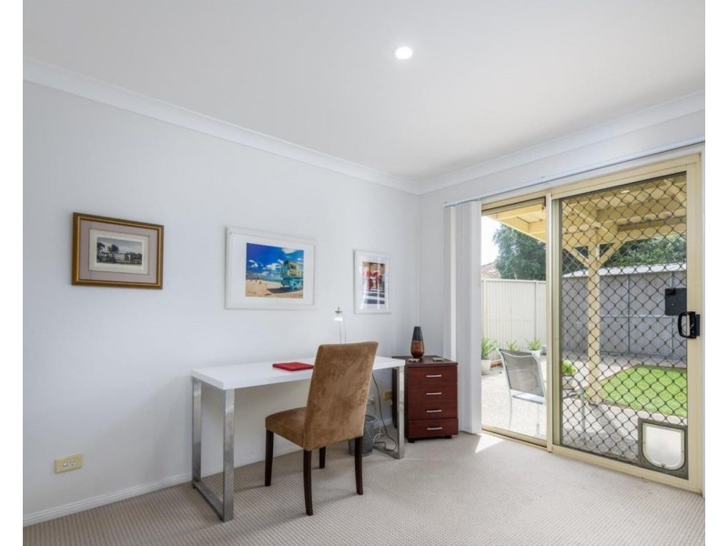 1/37 Brown Street, Labrador QLD 4215