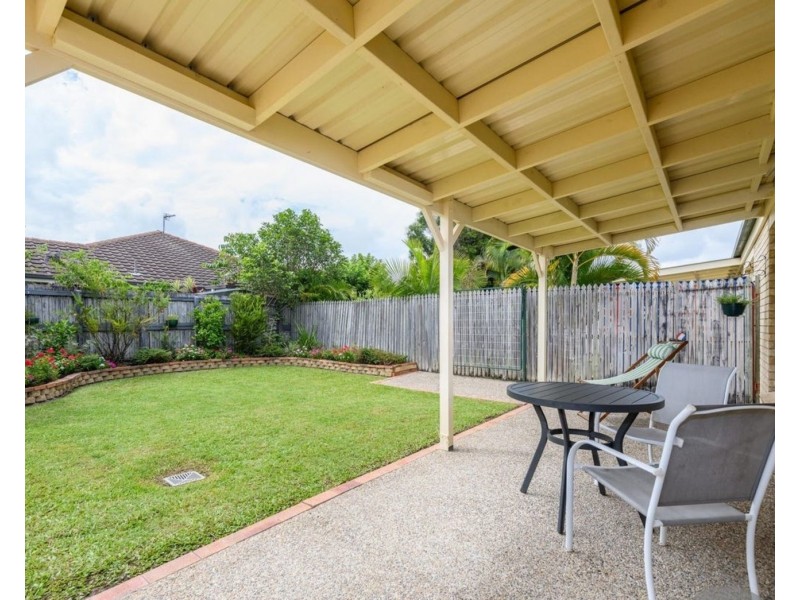 1/37 Brown Street, Labrador QLD 4215