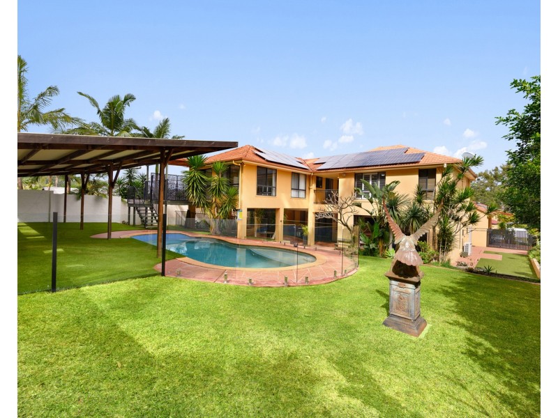 115 Arun Drive, Arundel QLD 4214