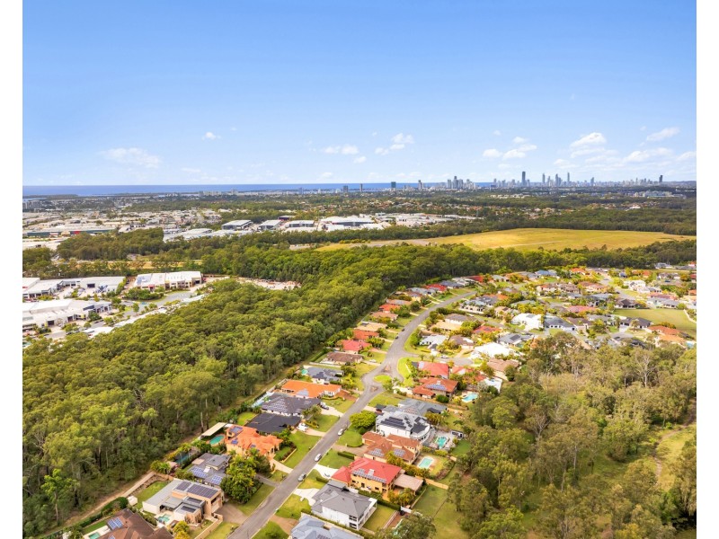 115 Arun Drive, Arundel QLD 4214