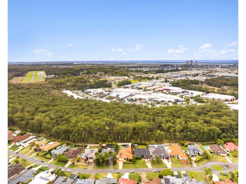 115 Arun Drive, Arundel QLD 4214