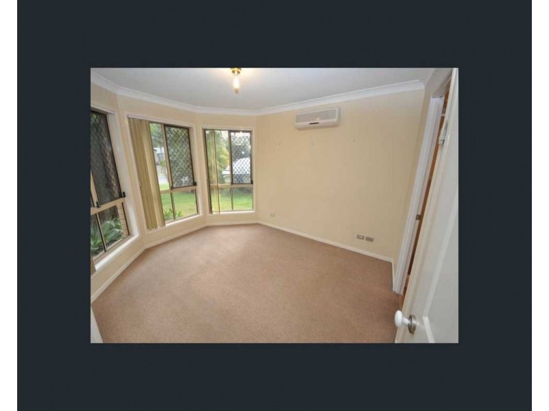 165 Greenacre Drive, Arundel QLD 4214