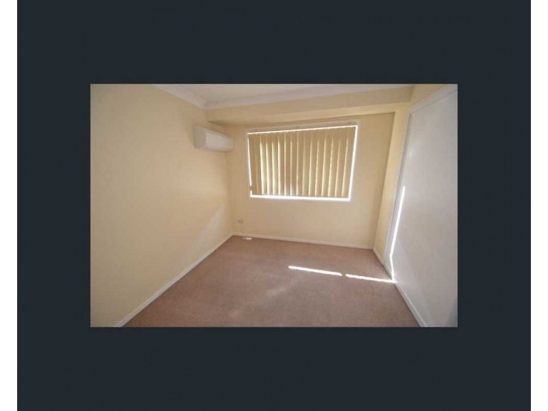 165 Greenacre Drive, Arundel QLD 4214